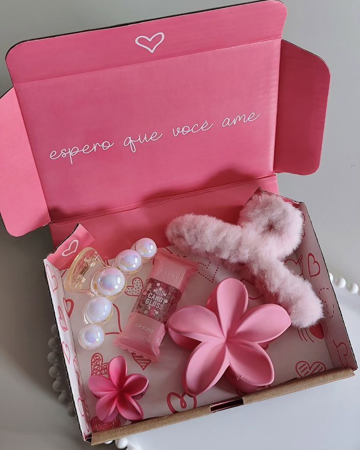 ELEGANT HAIR ACCESSORY GIFT BOX