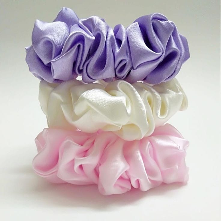 TINTED TWIST SCRUNCHIES