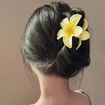 BLOOMY HAIR CLAW