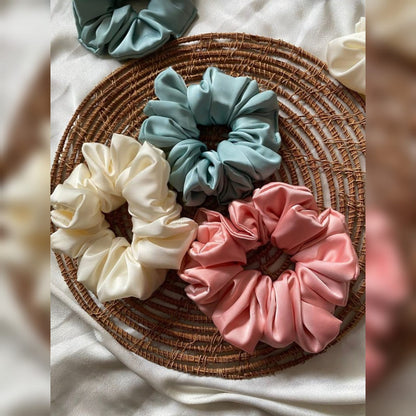 COLOUR POP SCRUNCHIES