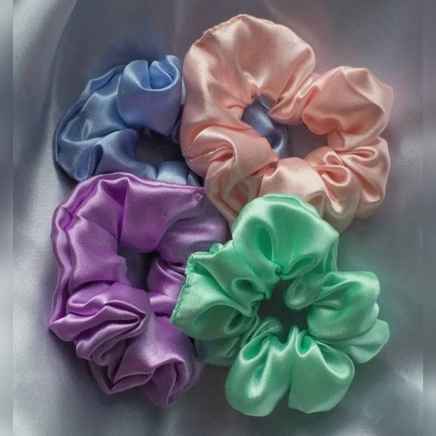 TRIO TWIST SCRUNCHIES