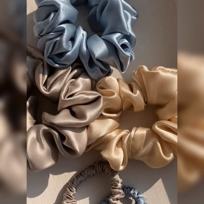 TRIPLE CHARM SCRUNCHIES