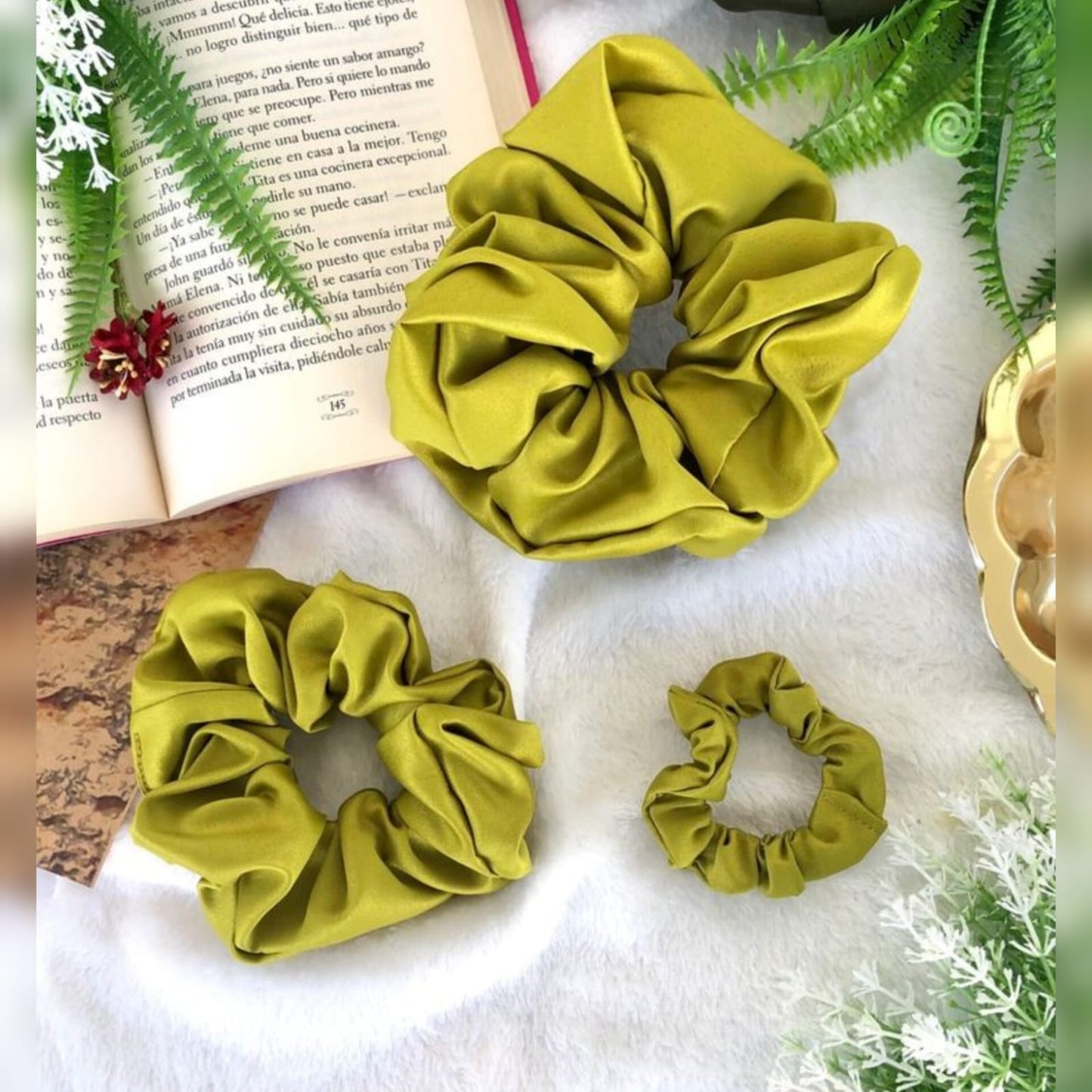 MONOCHARM SCRUNCHIE COMBO