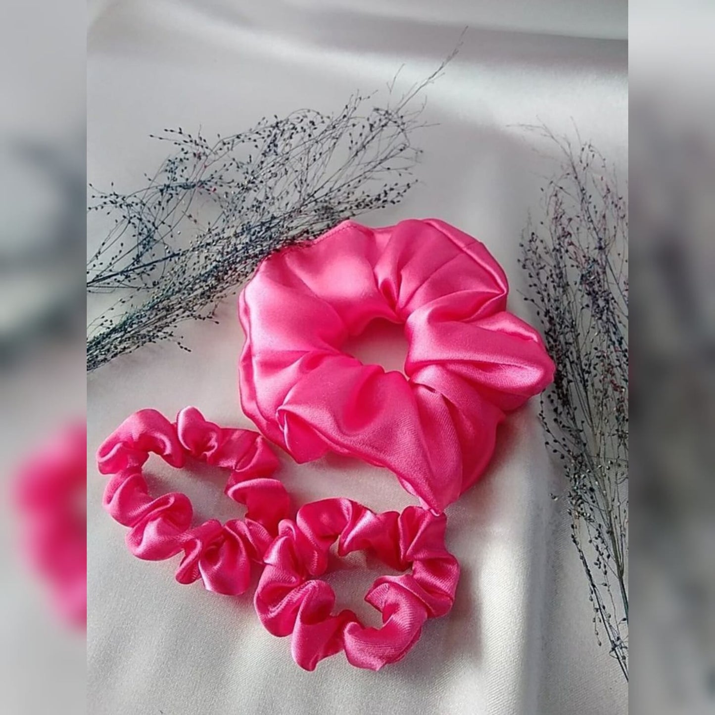 MONOCHARM SCRUNCHIE COMBO